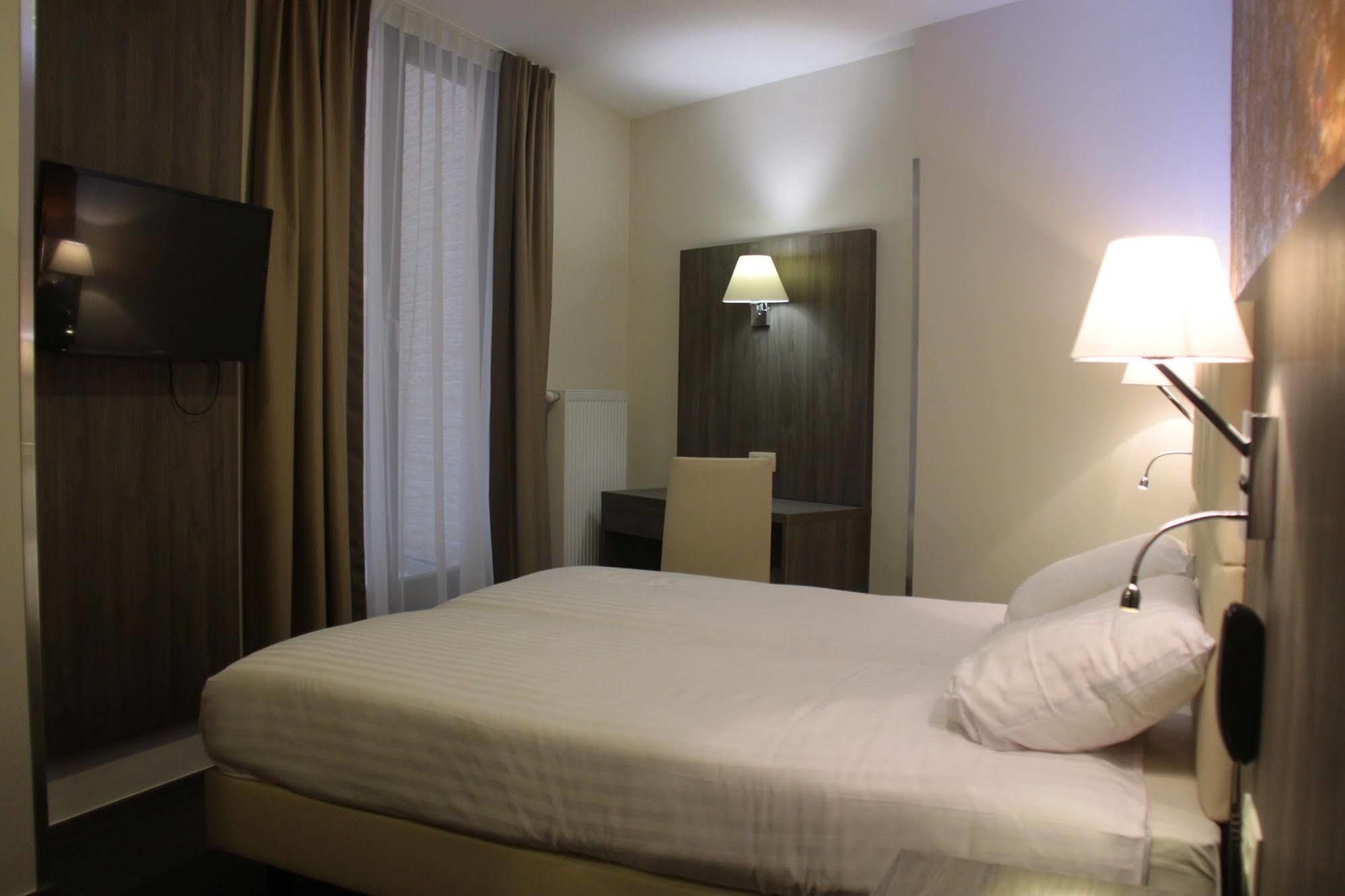Dansaert Hotel Bruxelles Esterno foto